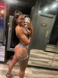 OnlyFans cuenta dahlia1011 header 2