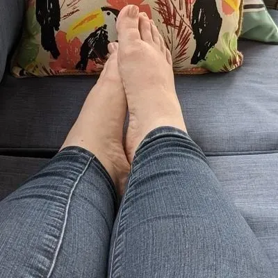 OnlyFans account  alien.phoebe avatar 1