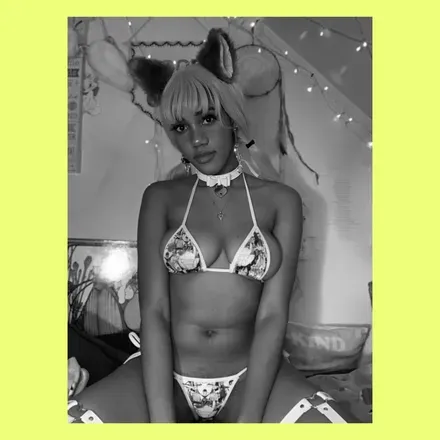 OnlyFans cuenta kitten_royale header 2