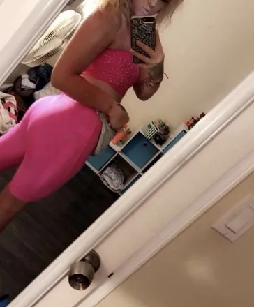 OnlyFans cuenta raeelovee21 header 2