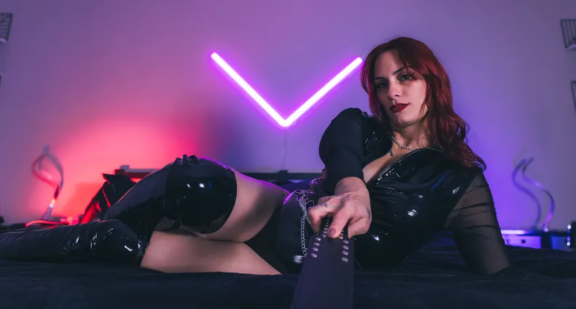 OnlyFans cuenta mistressveraof header 2