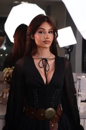 OnlyFans cuenta tsgirllara header 2
