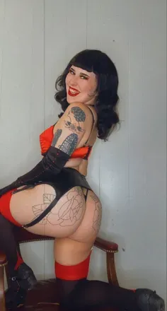OnlyFans cuenta thefernfatale avatar 1