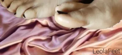 OnlyFans cuenta leolafeet header 2