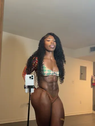 OnlyFans cuenta ebonymusclelover avatar 1