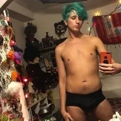 OnlyFans cuenta awkwardfloozy avatar 1