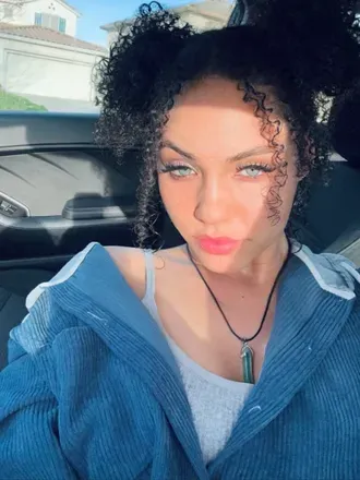 OnlyFans cuenta kianakitana avatar 1