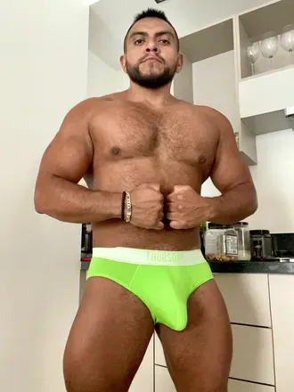 OnlyFans cuenta luiskarvlaska avatar 1