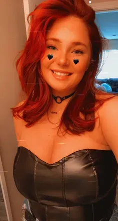 OnlyFans cuenta bigtittykitty1 avatar 1