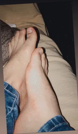 OnlyFans cuenta imafeetlovers header 2