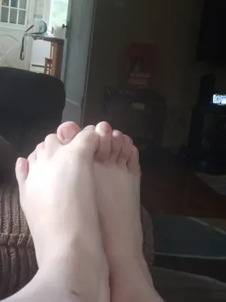 OnlyFans cuenta prettypetitfeet91 avatar 1