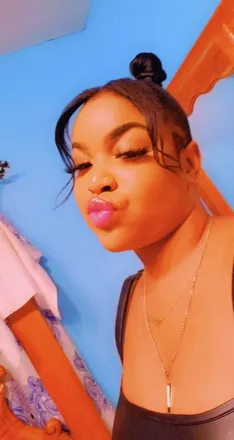OnlyFans cuenta pleasureqveen header 2