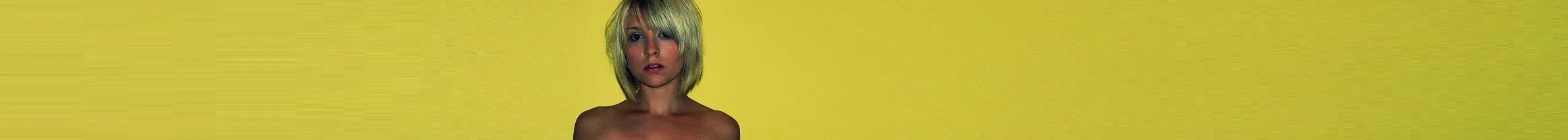 OnlyFans cuenta petiteramona header 2