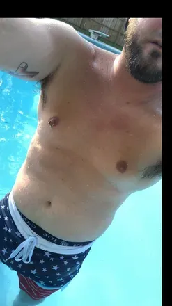 OnlyFans cuenta uncletay111 header 2