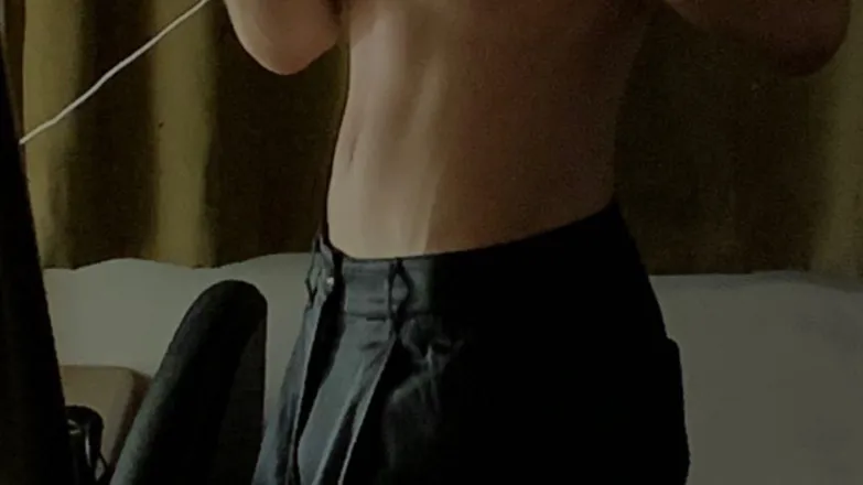 OnlyFans cuenta cocksandcroissants header 2