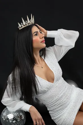 OnlyFans account  xioyani header 2