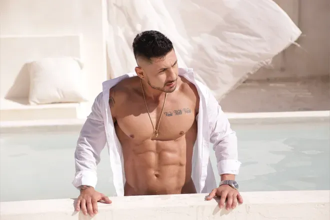 OnlyFans cuenta santiaesthetic header 2