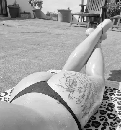 OnlyFans cuenta samantha-red header 2