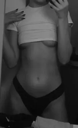 OnlyFans cuenta leonaaturnerr avatar 1