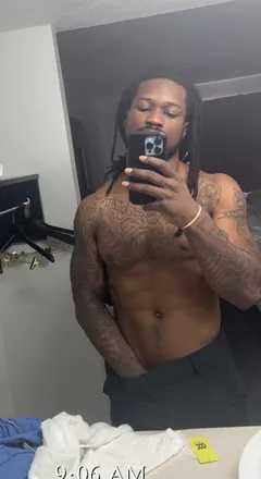 OnlyFans cuenta kingdlew header 2