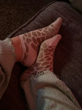 OnlyFans cuenta morgysfeet header 2