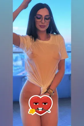 OnlyFans cuenta illegal_lorry header 2