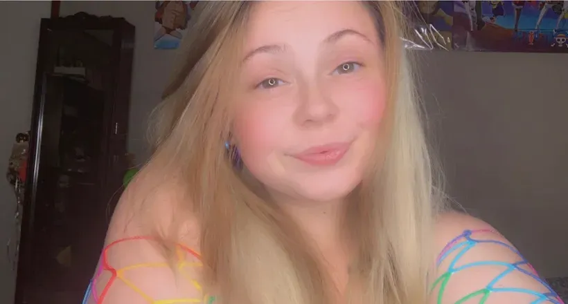 OnlyFans cuenta stayweirdbabes avatar 1