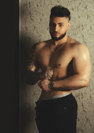 OnlyFans cuenta isaacconnor0899 avatar 1