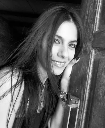 OnlyFans cuenta avril33 header 2