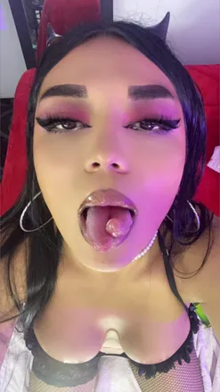 OnlyFans cuenta demonddoll header 2