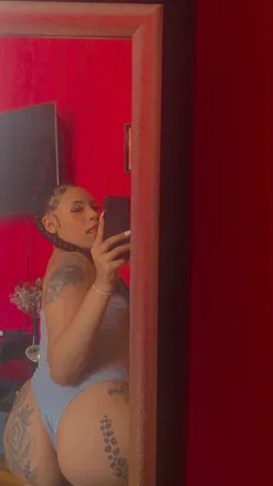 OnlyFans cuenta baddiechass header 2