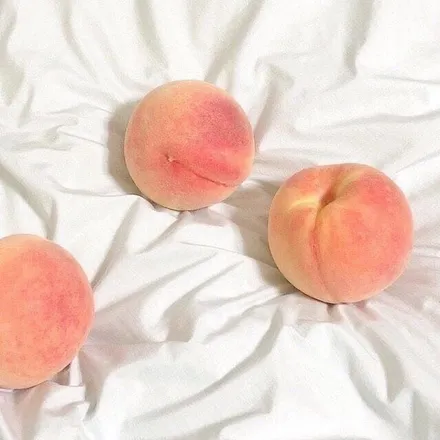 OnlyFans cuenta valentinepeach header 2