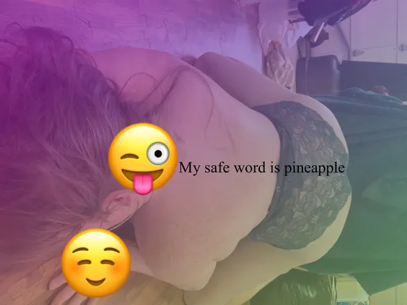 OnlyFans cuenta kinkyyminx header 2