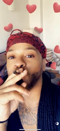 OnlyFans account  qlovebug header 2