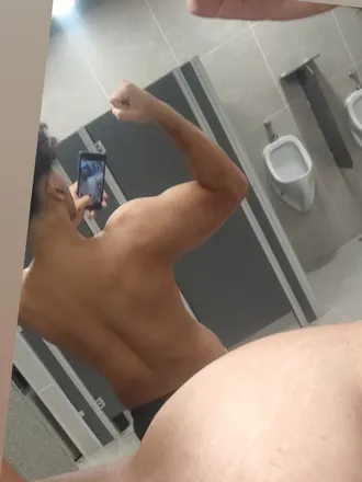 OnlyFans cuenta dimsecretplace header 2