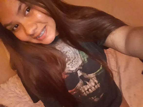 OnlyFans cuenta miniyvonne345 header 2