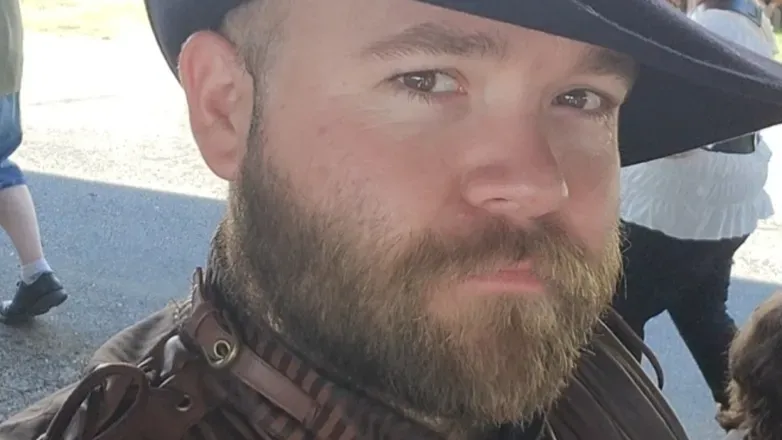 OnlyFans cuenta beardedperfection header 2