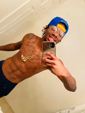 OnlyFans cuenta dfreakyfreak header 2