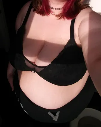 OnlyFans cuenta bigmamarose header 2