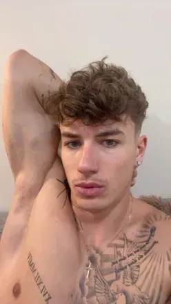 OnlyFans cuenta clem_hrl avatar 1