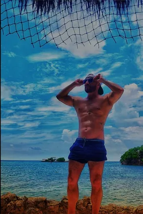 OnlyFans account  u122896179 header 2