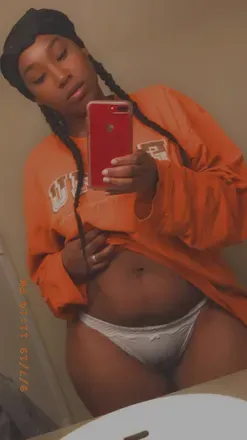 OnlyFans cuenta hormonemontress avatar 1