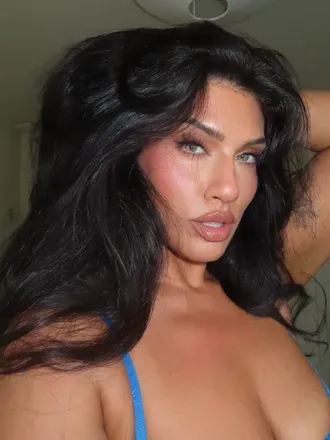 OnlyFans account  teeesh avatar 1
