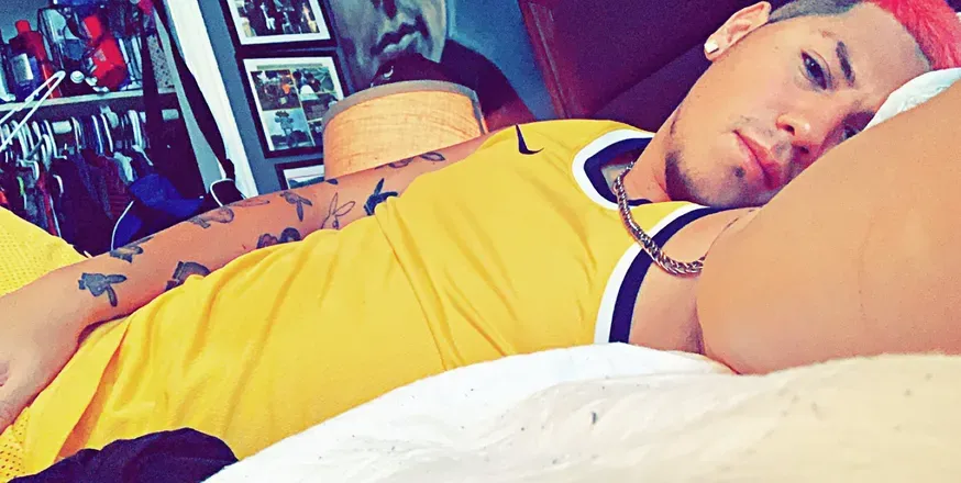 OnlyFans cuenta prettyyboyy header 2