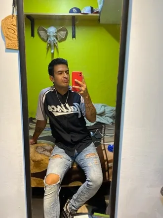 OnlyFans cuenta c.rosas88 header 2