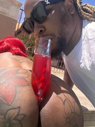 OnlyFans cuenta mr3legs23 header 2