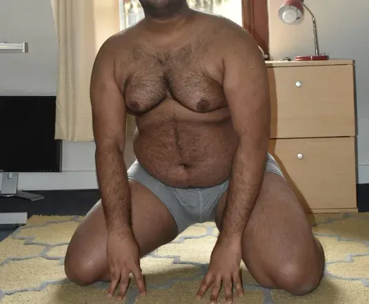 OnlyFans account  southasiandadbod avatar 1