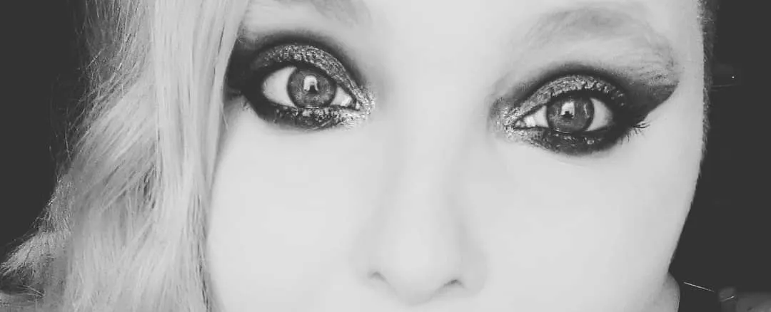 OnlyFans cuenta curvy.creature header 2
