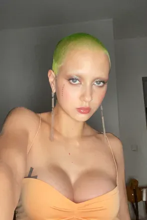 OnlyFans account  sarikk avatar 1
