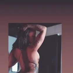 OnlyFans account  lelebrinks avatar 1